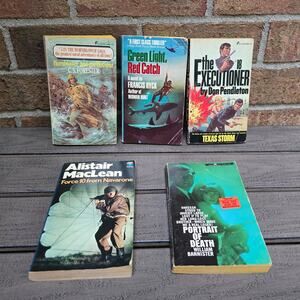 Vintage 60s-70s Action Thriller Pulp Paperbacks Lot 5 Books MacLean Bannister